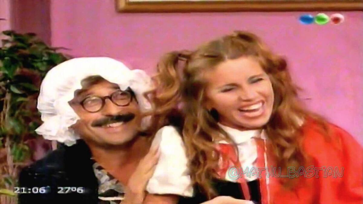Francella y Flor Peña en el sketch de Sambucetti, en el que se muestra un claro acoso laboral