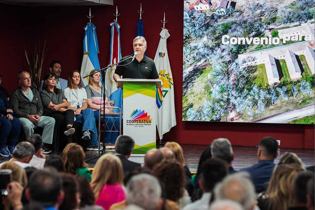 Presentaron el nuevo proyecto de hospital regional para Oliva. Prensa