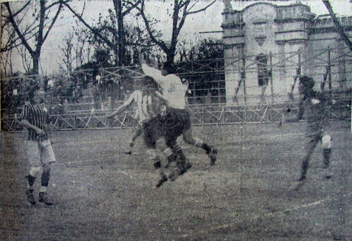 Sobre Rafael Núñez al 6000, se mantiene de pie en estado precario. Lo levantó el Audax Córdoba, uno de los clubes pioneros de la actividad deportiva de la ciudad. Una historia increíble. (Gustavo Farías)