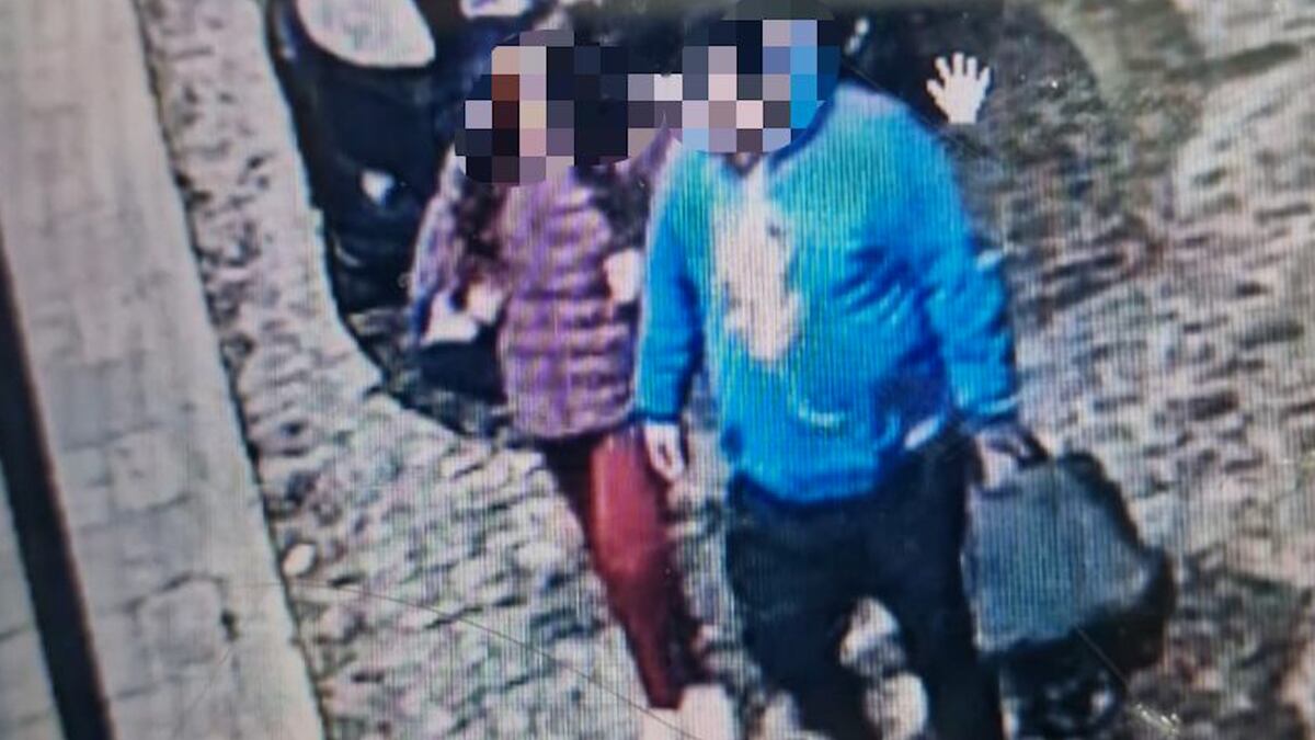 Detuvieron a un hombre por raptar a una nena de 12 años: se hizo pasar por policía y la subió a un tren. (Gentileza)