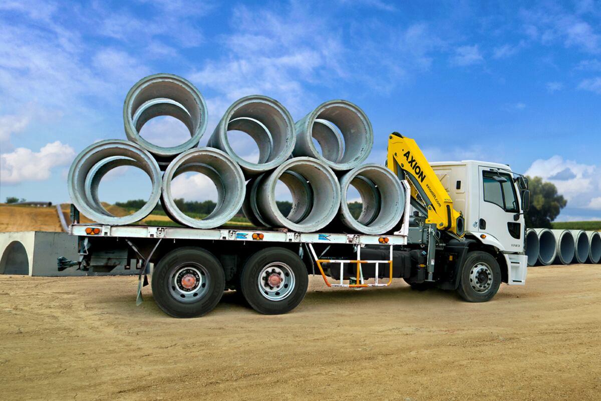 Las grúas y los equipos de elevación son  capaces de levantar cargas de bastantes toneladas. (Foto: Axion lift)