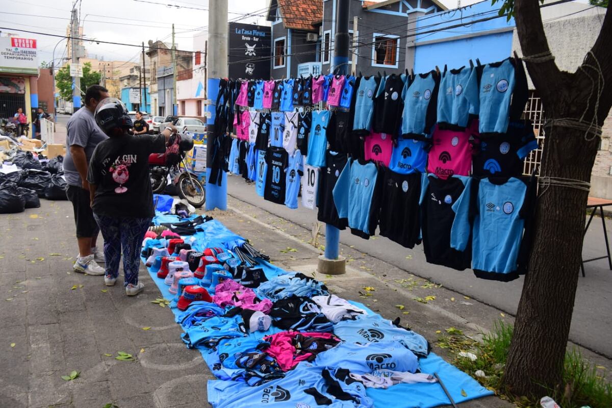 Belgrano prepara el recibimiento para el clásico con Talleres en el Gigante de Alberdi. Todo en el marco del denominado papelazo. (José Gabriel Hernández / La Voz)