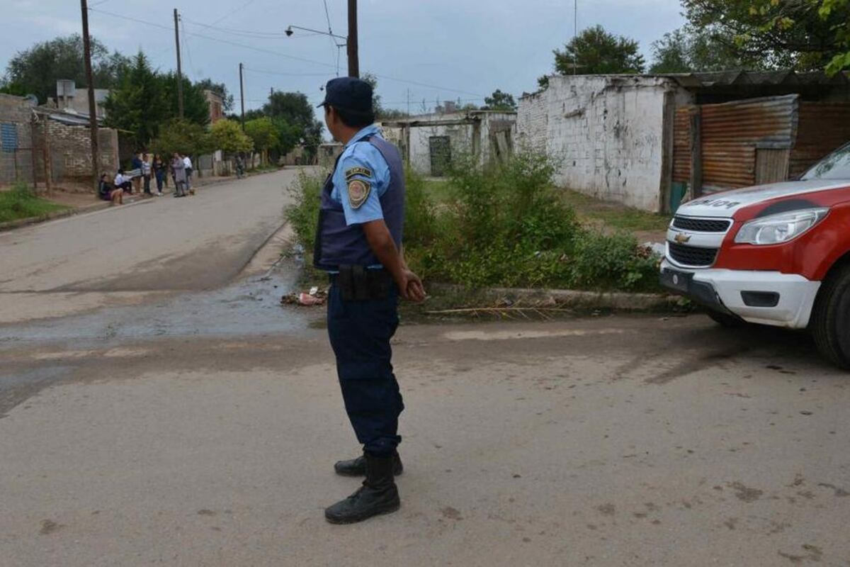 Crimen. El violento episodio ocurrió entre Villa Martínez y Las Violetas, un sector sacudido por graves hechos en los últimos tiempos. (La Voz/Archivo)