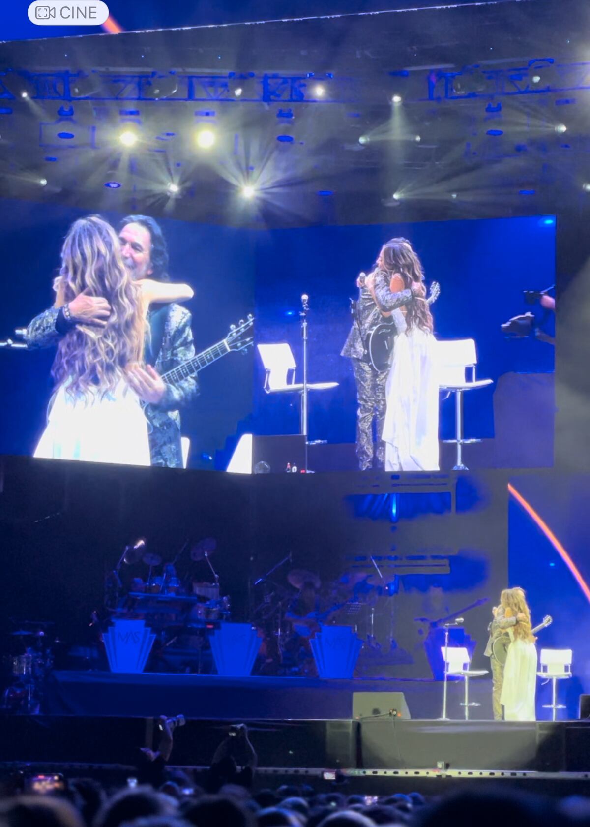 Marco Antonio Solís y su hija Mar cantaron juntos en Córdoba.