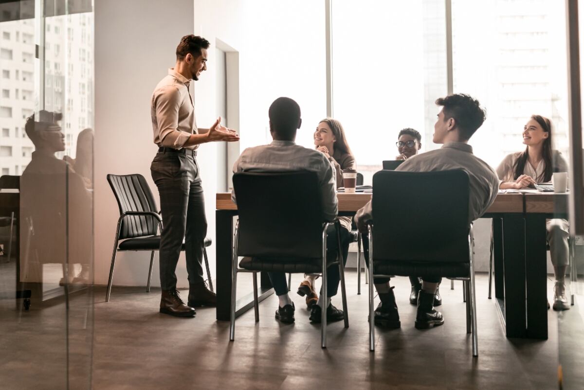 En un mundo en constante transformación es necesario prepararse y capacitarse constantemente para enfrentar los nuevos desafíos. (Foto: Istock + Envato Market)