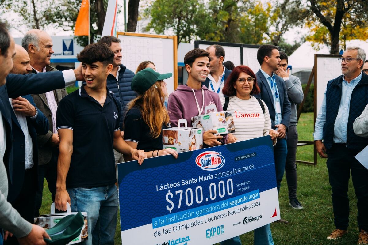 TODOLÁCTEA. Estudiantes de la escuela Agrotécnica Salesiana Del Valle, en la provincia de Buenos Aires, segundos en las Olimpiadas Lecheras Nacionales realizadas en San Francisco.