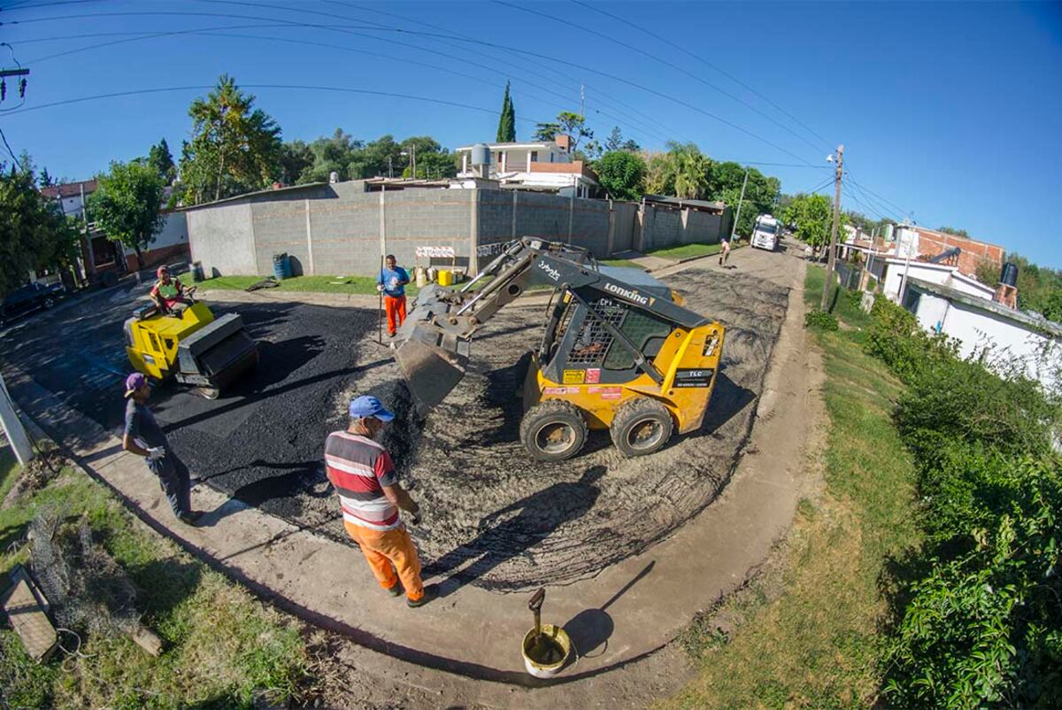 Se sumarán 4.000 metros cuadrados de cordón cuneta y badenes en diferentes barrios. (Foto: Municipalidad de Saldán).