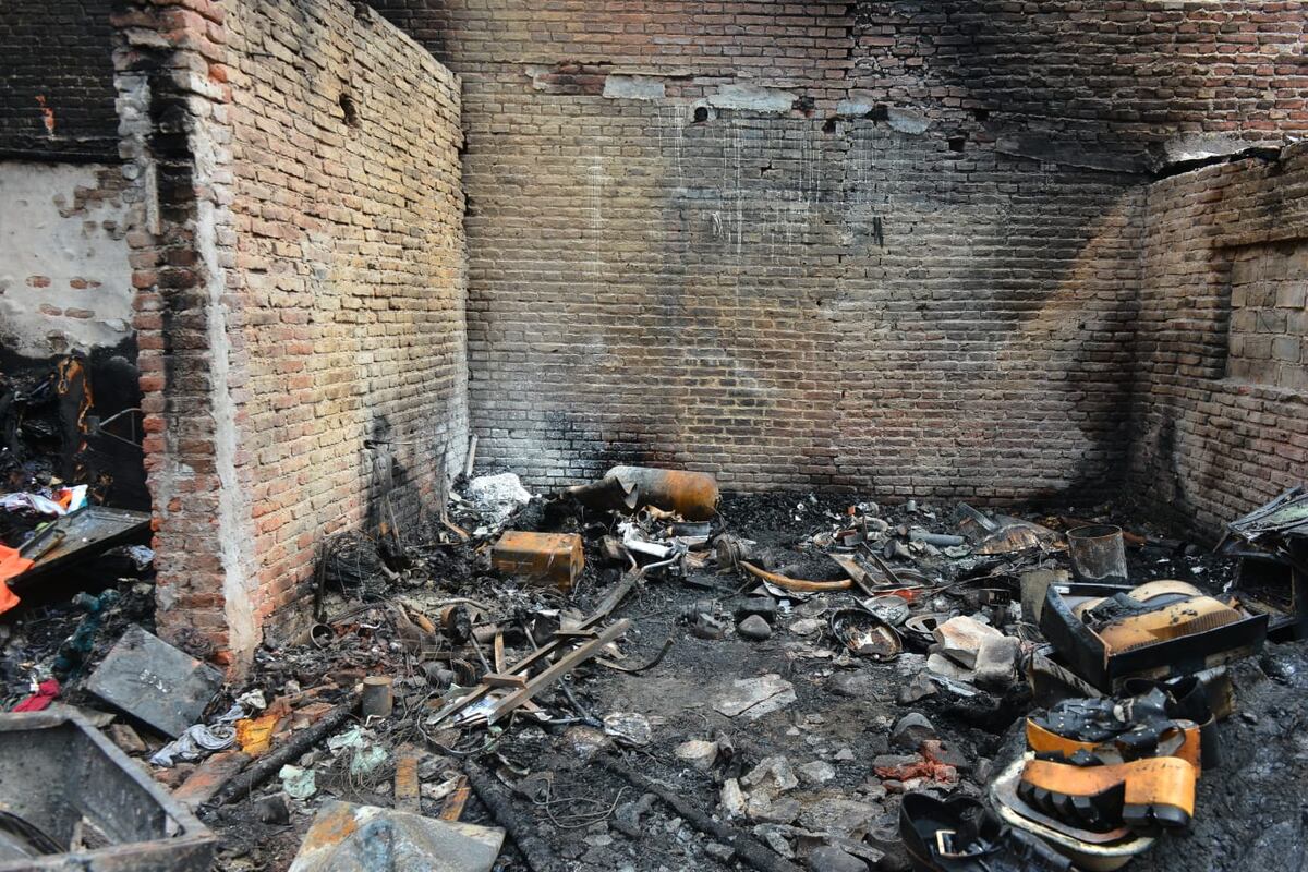 Córdoba. Una familia perdió todo por un incendio en barrio Talleres Oeste (José Hernández/ LaVoz).