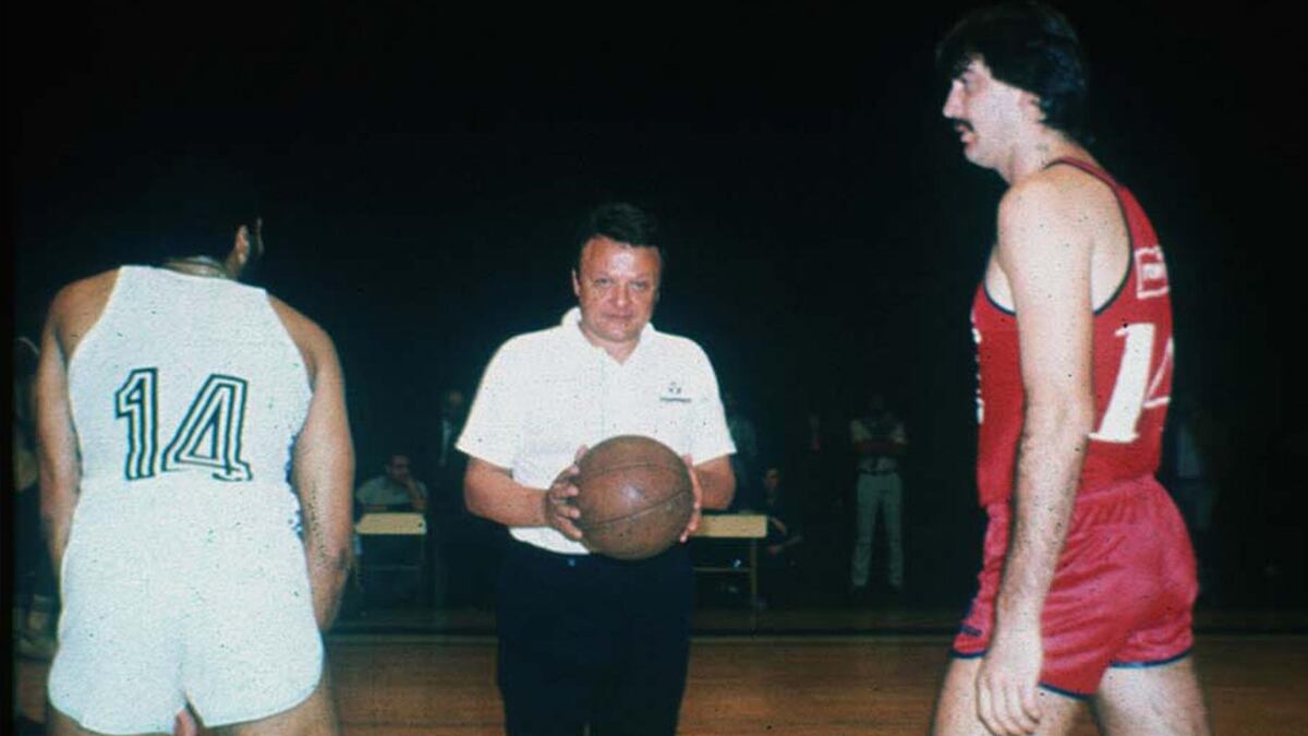 La Liga Nacional cumple 40 años de vida. León Najnudel y el salto inicial del certamen que cambió al básquet argentino. (Prensa LNB)