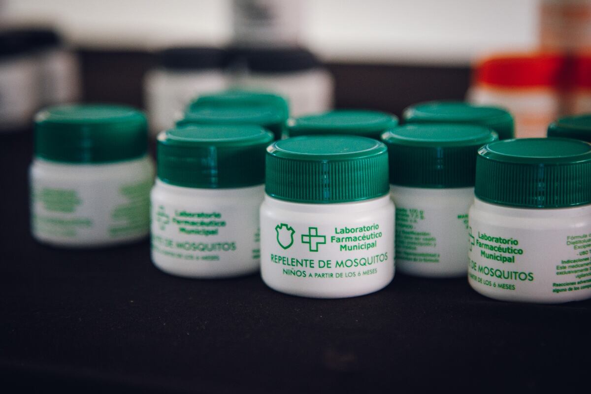 Se elaboraron más de 67 mil repelentes en crema. (Municipalidad de Córdoba)