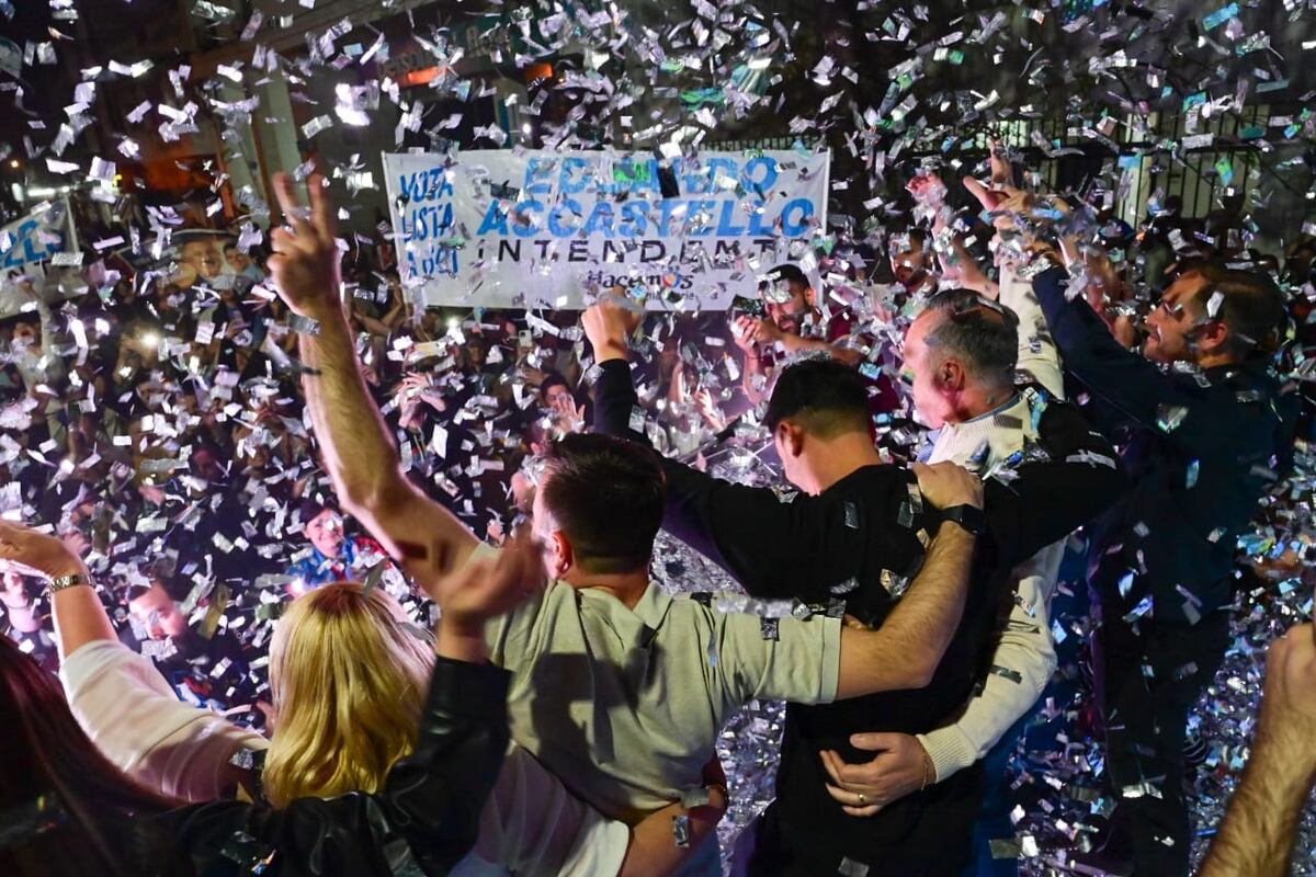 Villa María. Los festejos en el peronismo por el triunfo de Accastello en la noche del domingo (La Voz)