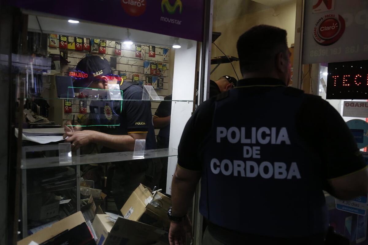 Luego de 40 allanamientos, clausuran la Galería Espacial, Córdoba. (La Voz)