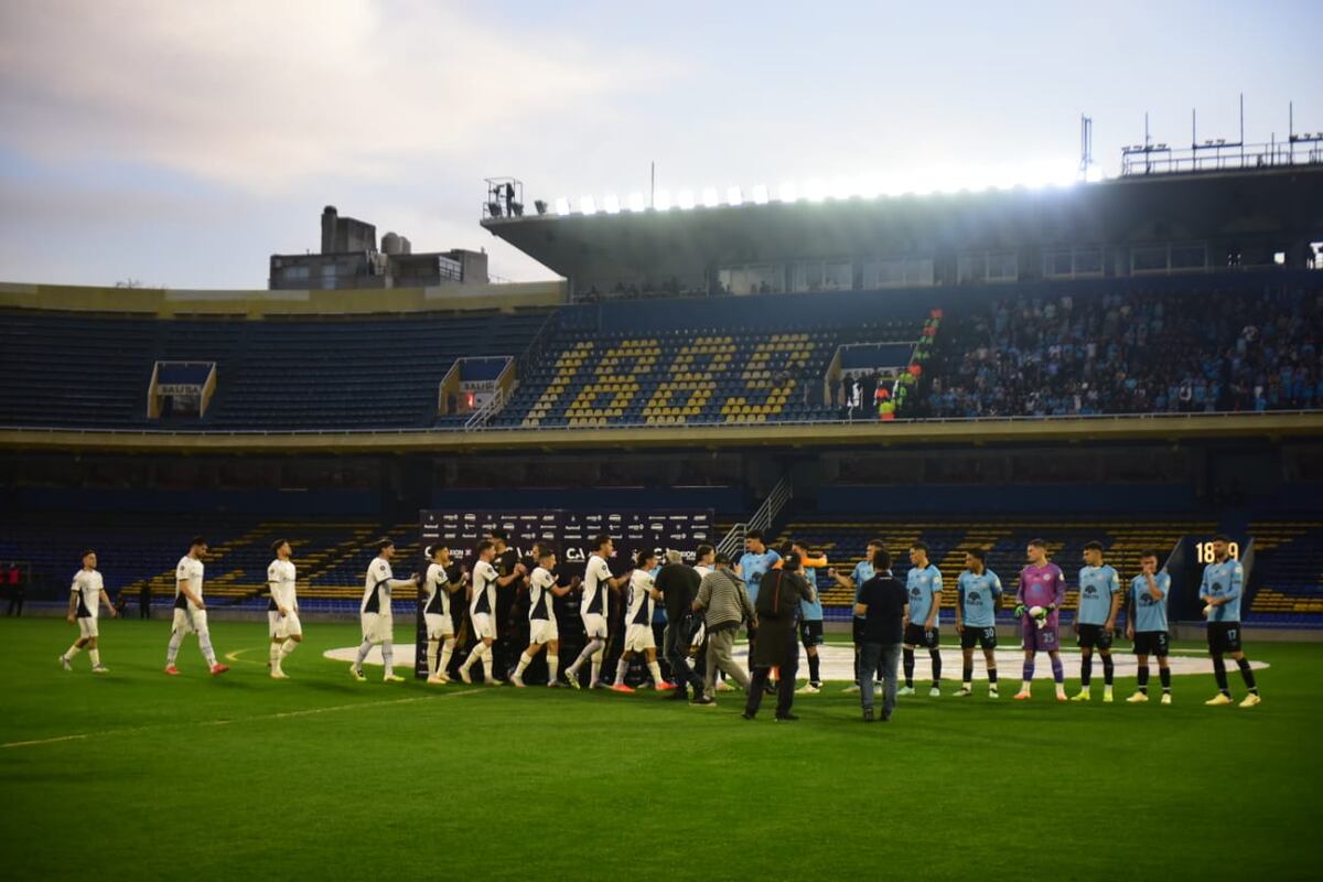 Belgrano ante Independiente por Copa Argentina. (José Gabriel Hernández / La Voz).