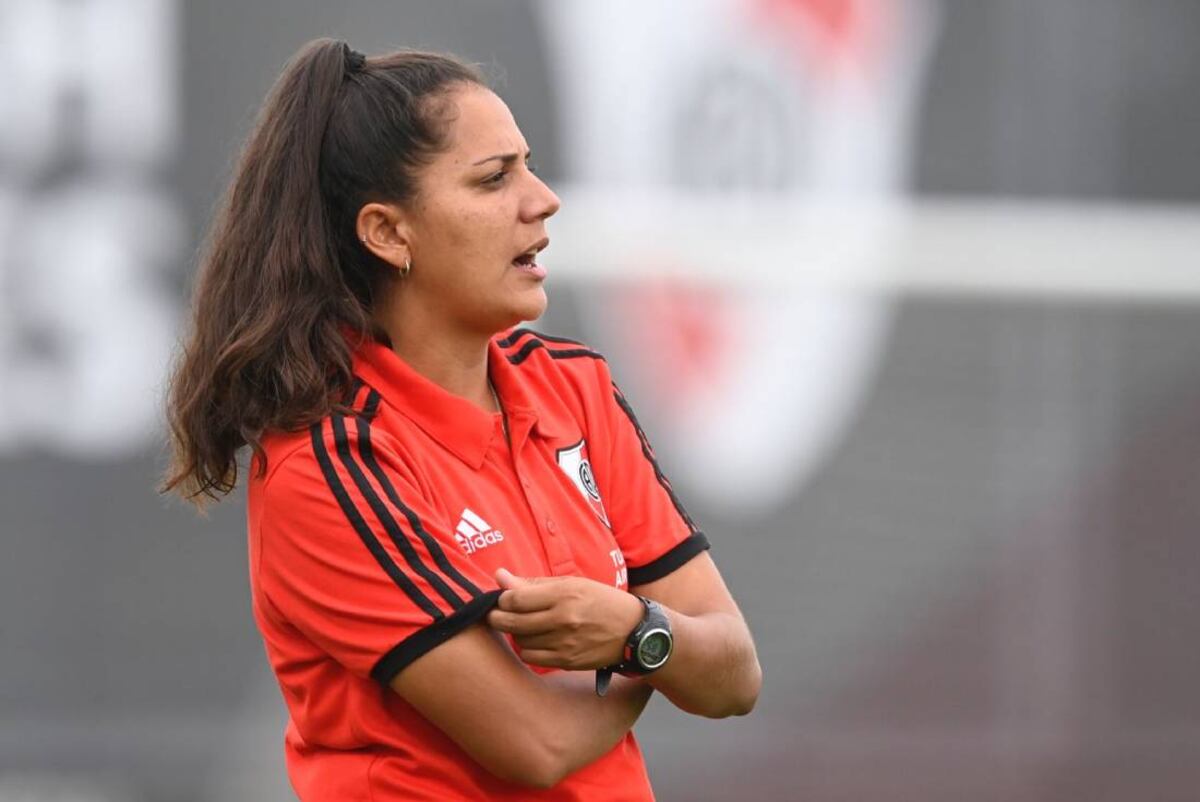 Daniela Díaz estuvo por primera vez en el banco del Millonario (Prensa River)