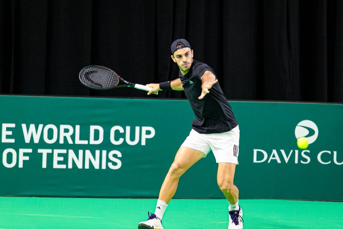 El equipo argentino de Copa Davis ya está en Italia para disputar el Final 8. El jueves, ante Alemania. (Prensa AAT)