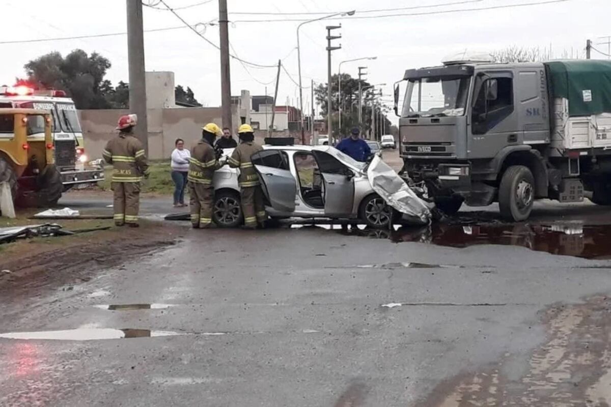 Terrible choque en Santa Fe. (El Litoral)