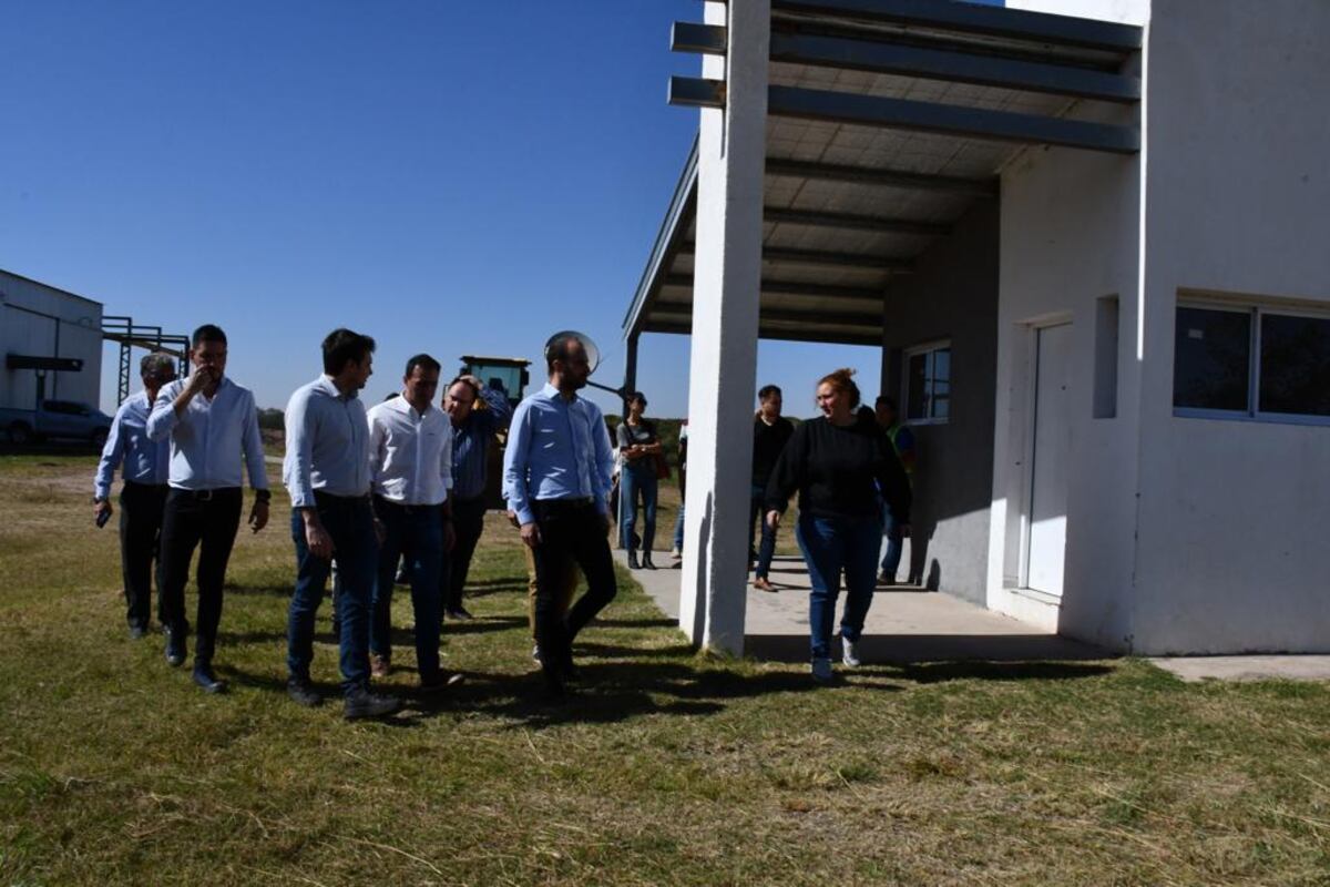 Recorrida de intendentes de la Comunidad Regional Tercero Arriba en la planta .