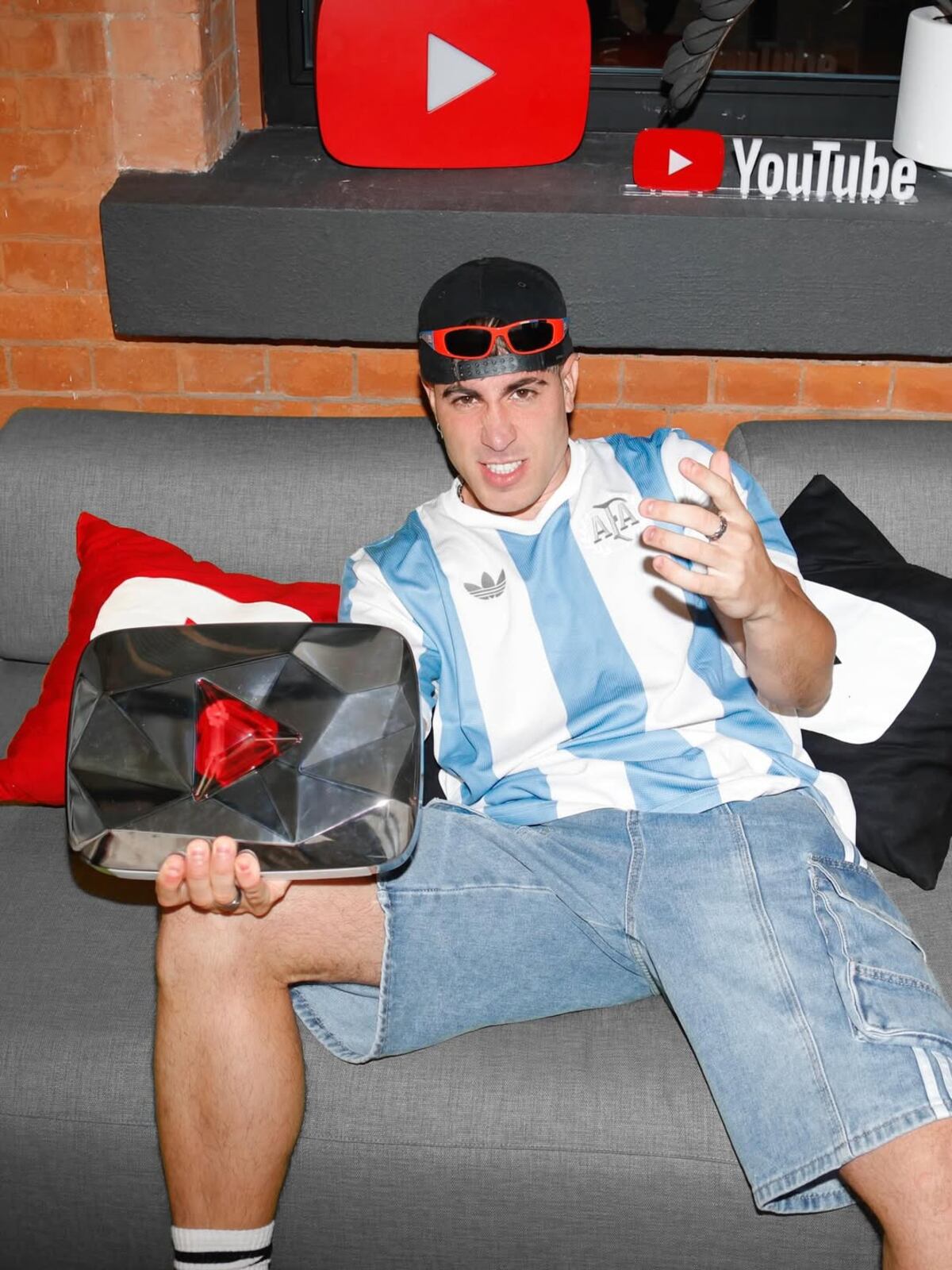 Alejo Igoa, el argentino que superó los 100 millones de suscriptores en YouTube (Instagram de Alejo Igoa)