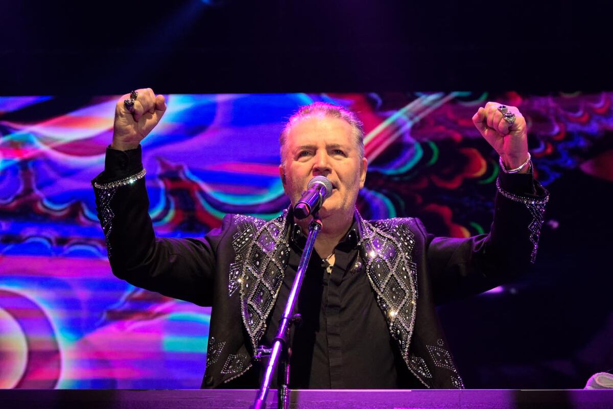 “Todo está ahí”: el homenaje íntimo y político de Mateos a su época dorada de Rockas Vivas
