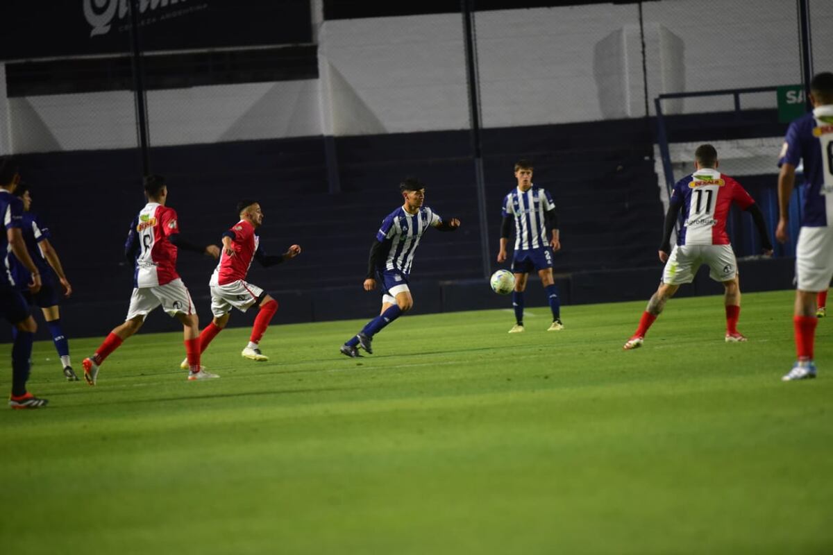 Talleres enfrentó a Matienzo de Monte Buey por la Copa Córdoba. (Javier Ferreyra / La Voz)