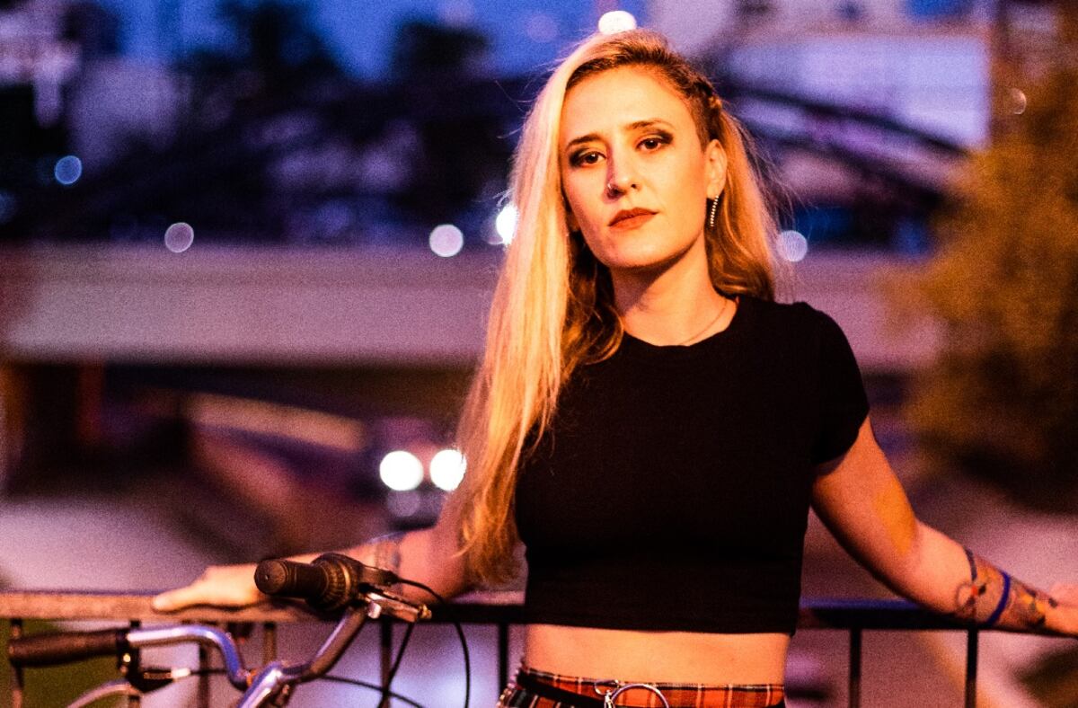 Natali Maestri, de La Carlota a la banda de Juan Ingaramo, sin escalas. (Gentileza de la artista).