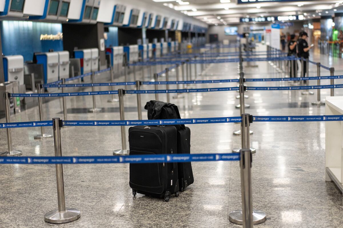 Los aeropuertos estarán vacíos el jueves. (La Voz)
