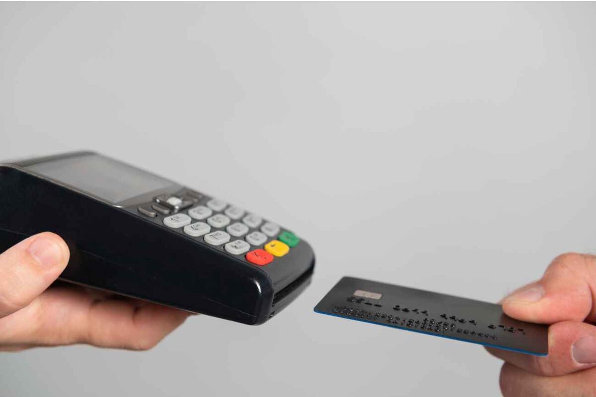 Con el boom de los pagos digitales, las tarjetas físicas se convirtieron en uno de los principales focos de fraude para pagar en el exterior. (Vesseo)