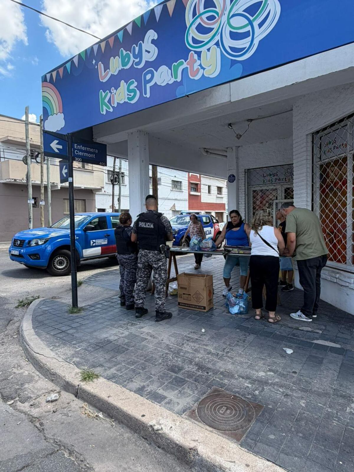Desarticularon más de 1.000 puestos de venta ilegal de pirotecnia en distintos puntos de la ciudad, con decomisos por $ 139 millones en solo cinco días. (Municipalidad de Córdoba)