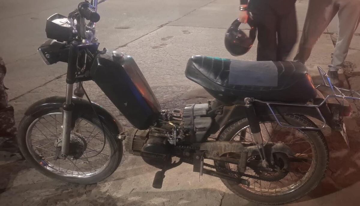 Córdoba: detuvieron a un conductor que chocó a una motociclista y huyó. (Policía)