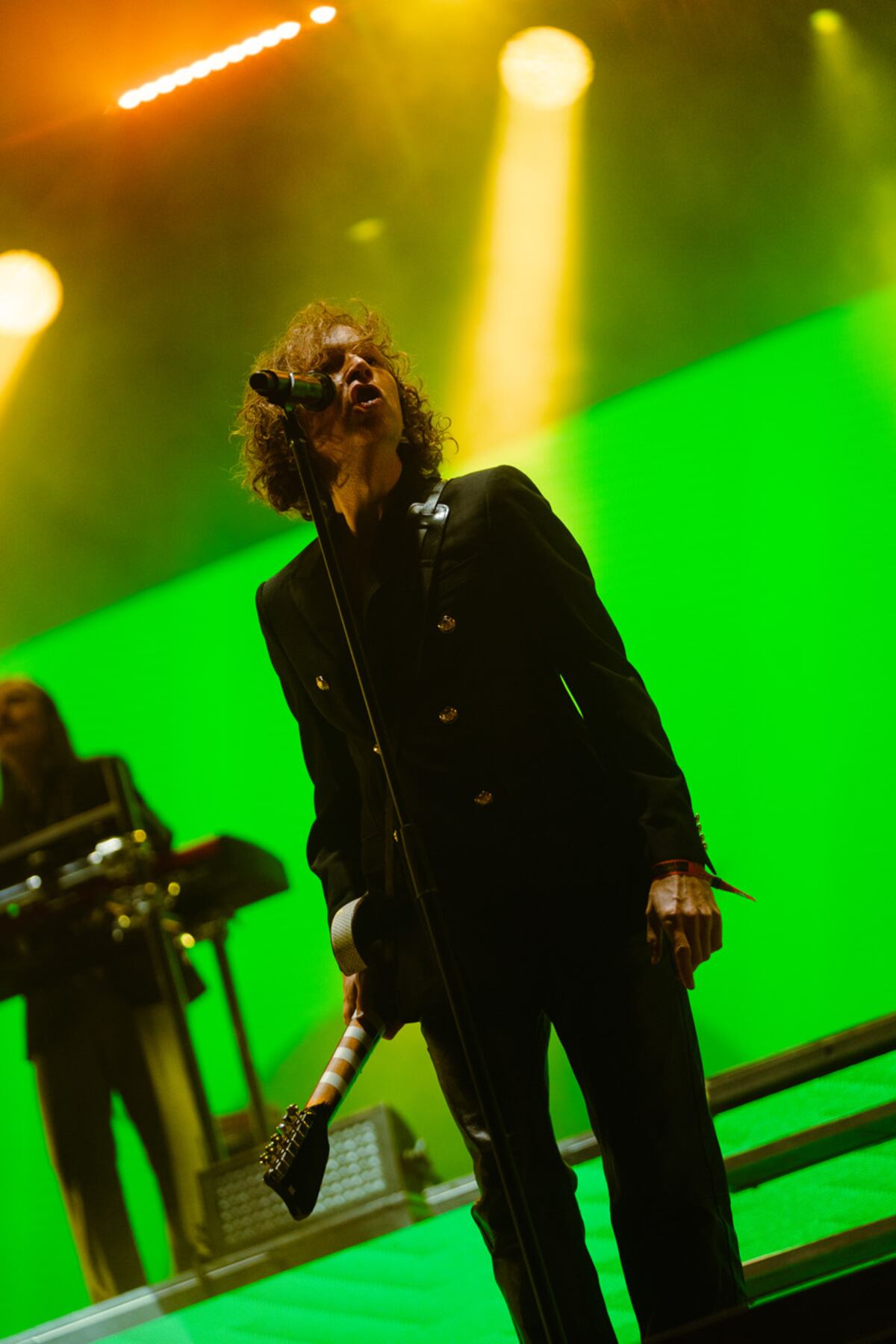 Beck mostró todas sus facetas en el Primavera Sound Buenos Aires. Pero predominó la del frontman que tiene todas las cosas claras. (Mora Alarcón / Primavera Sound Buenos Aires).