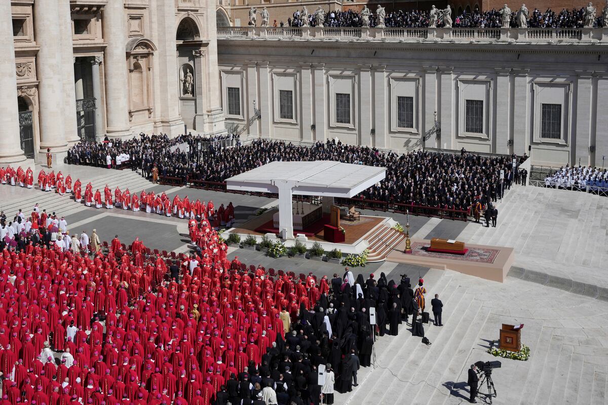 Funeral del papa Francisco en San Pedro (AP)