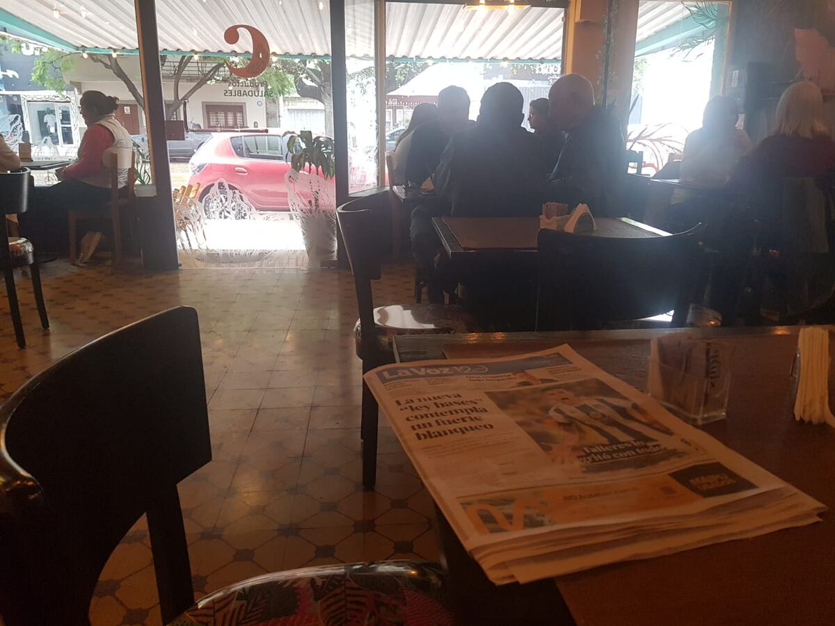 Bares y cafeterías: hay más que años atrás. (La Voz)