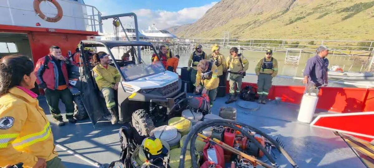 Alerta en Santa Cruz: se registra un incendio forestal en el Cerro Huemul, cerca de El Chaltén. (Foto: gentileza La Nación)