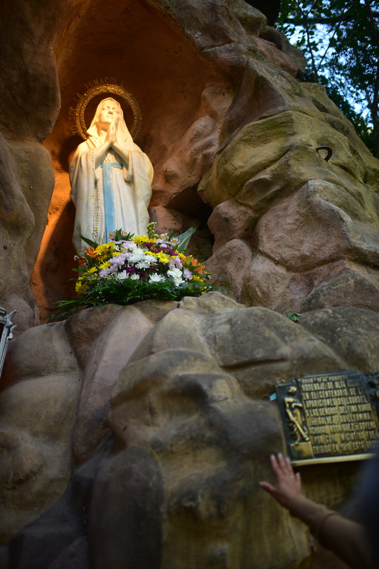 Una multitud marchó a la Virgen de Lourdes en Alta Gracia. (Pedro Castillo / La Voz)