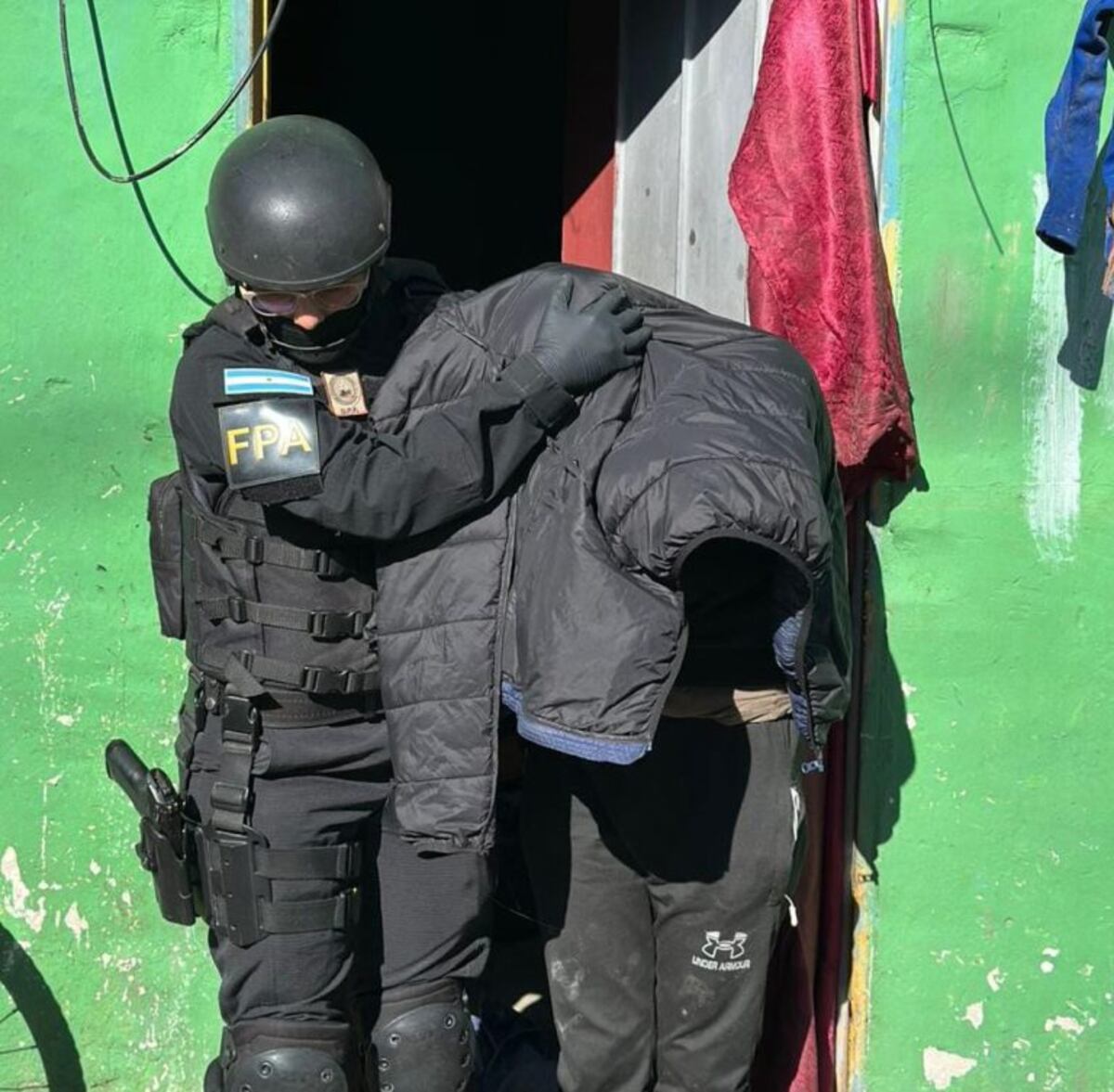 Fuerza Policial Antinarcotráfico (FPA) allanó la casa de una mujer que cumplía con la prisión domiciliaria mientras vendía droga.
