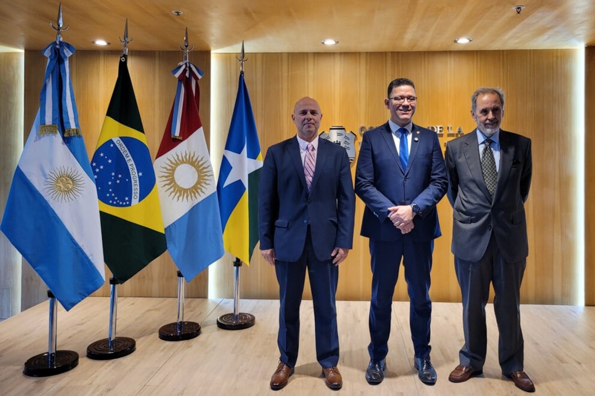 La misión de Brasil llegó a Córdoba con el fin de estrechar lazos institucionales y comerciales. (Prensa Gobierno)