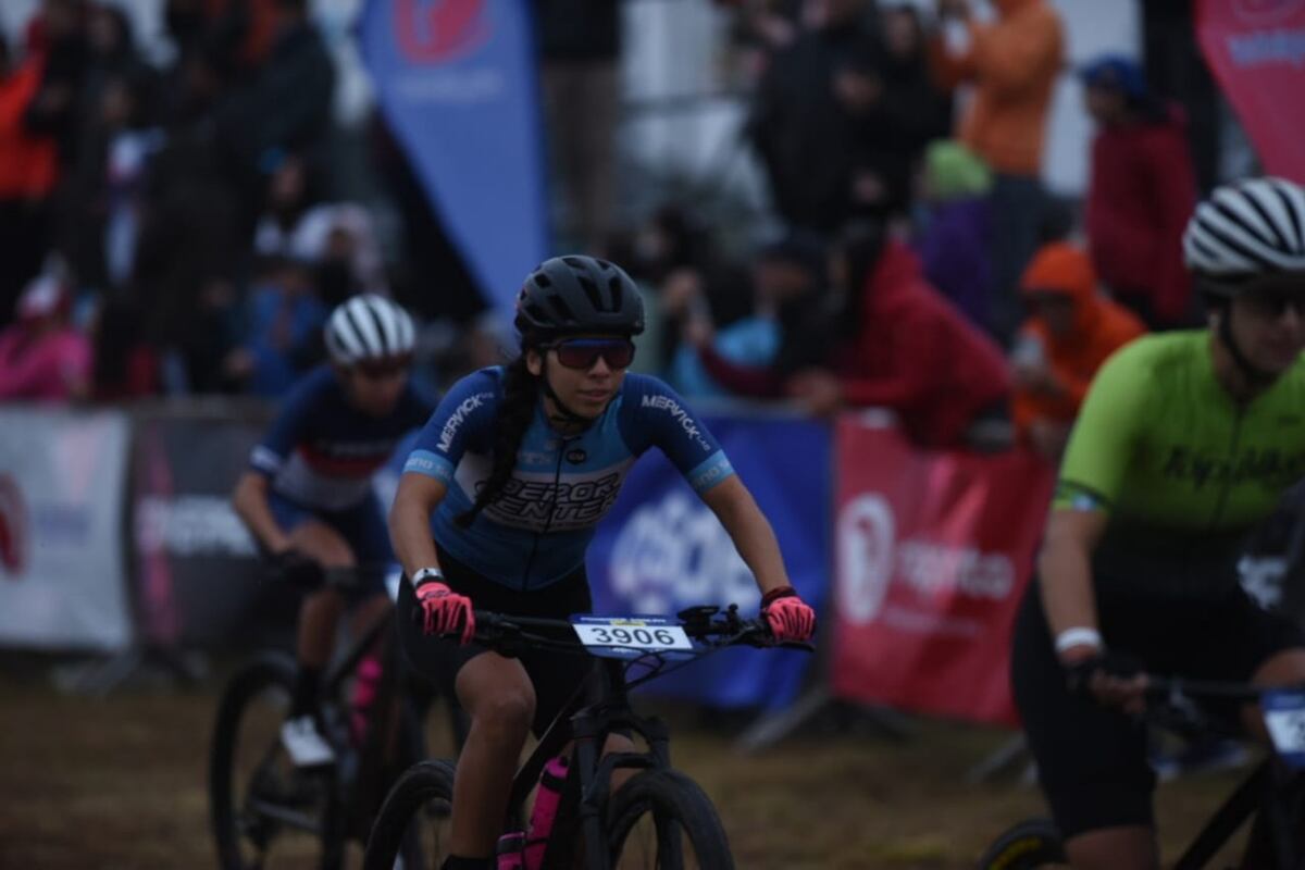Desafío Río Pinto, día2. La competencia más convocante de MTB a nivel continental, con una inscripción de 5500 participantes, un récord histórico. (La Voz)