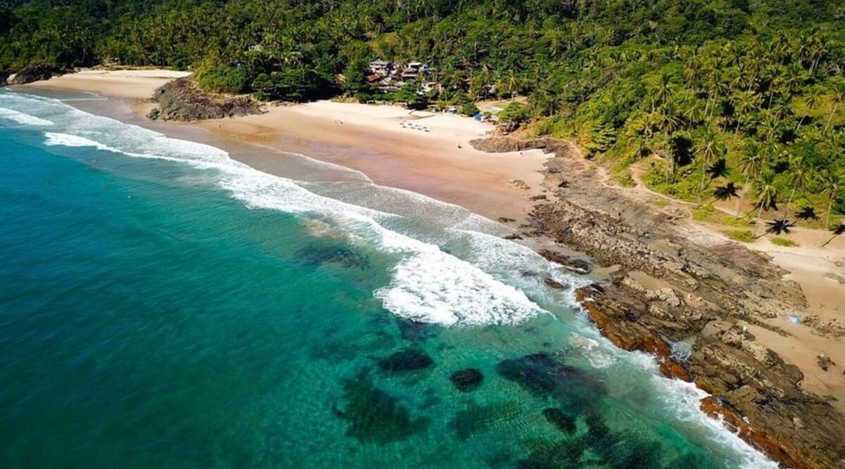 Itacaré, con aguas cristalinas es uno de los destinos más visitados de Brasil.