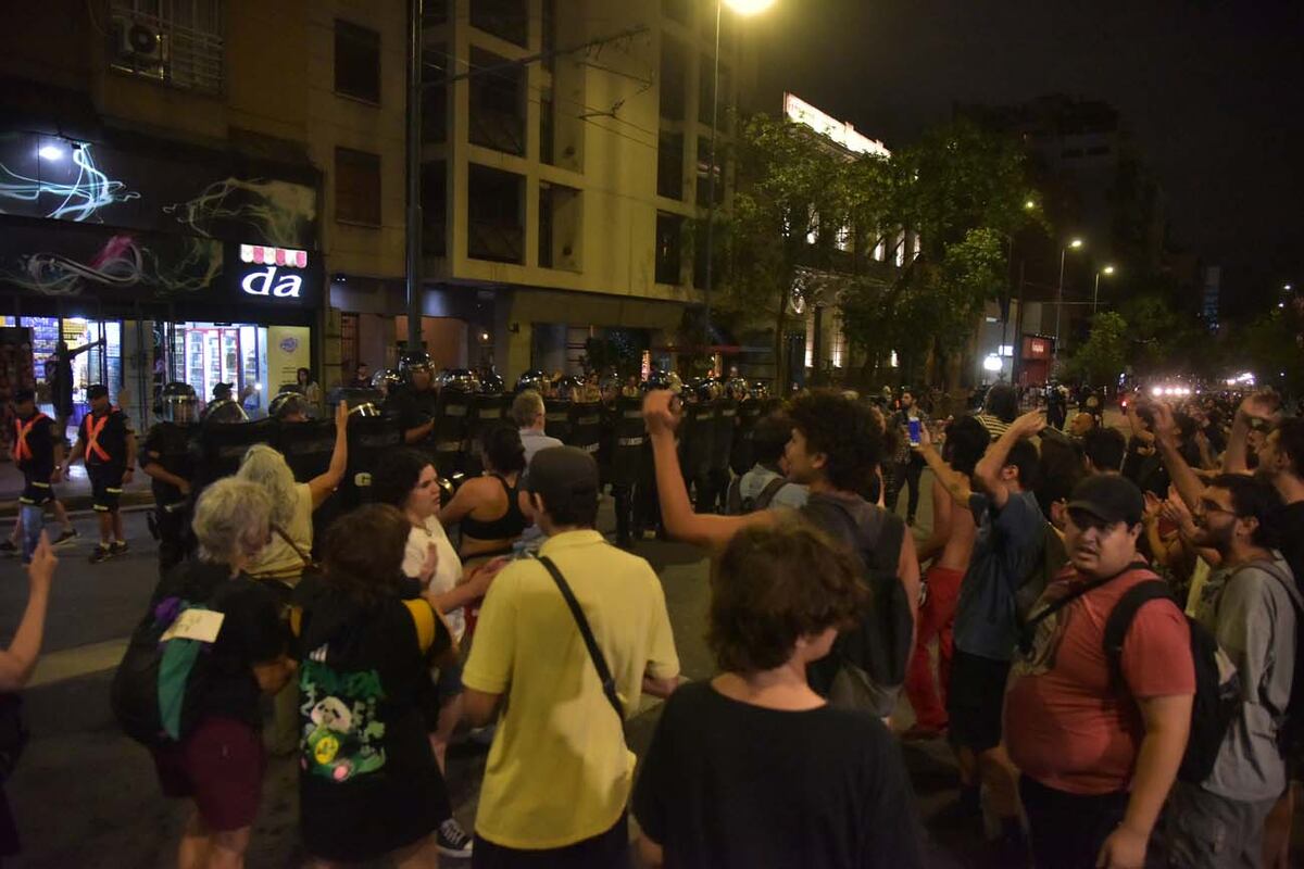 cacerolazo en patio olmos