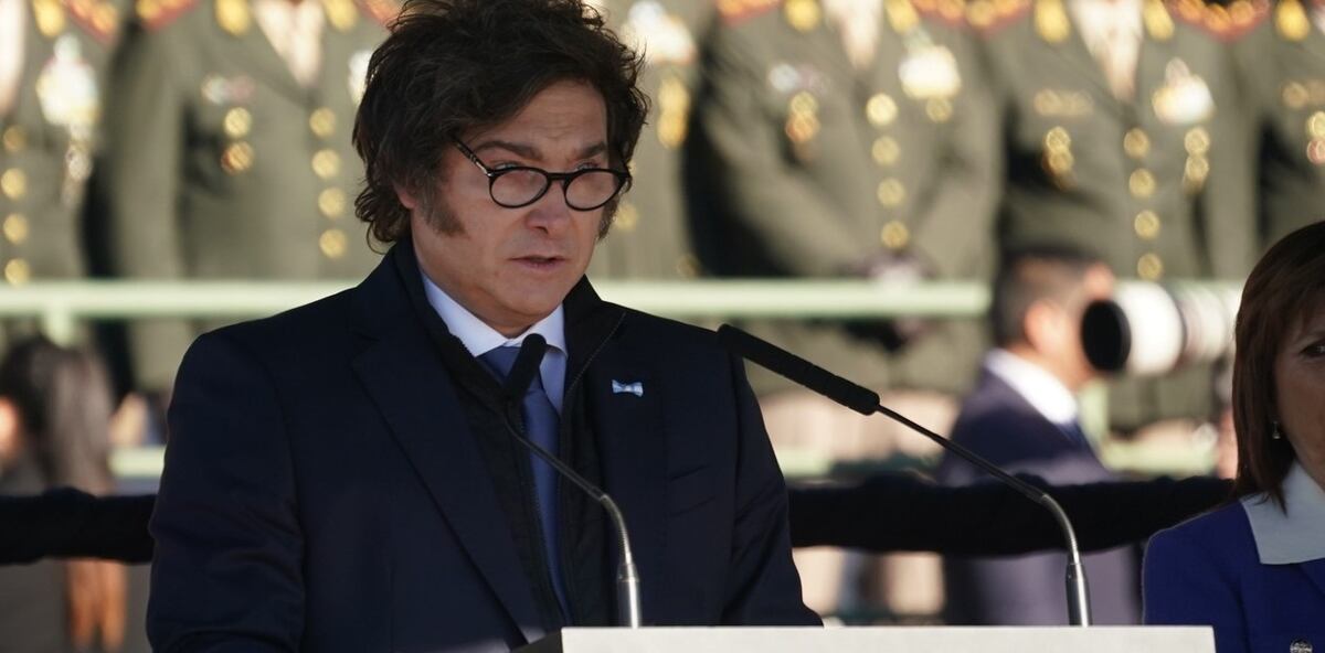 El presidente Javier Milei en el acto en conmemoración del Día de la Bandera en el Campo Argentino de Polo. (Foto: Juano Tesone / Clarín)