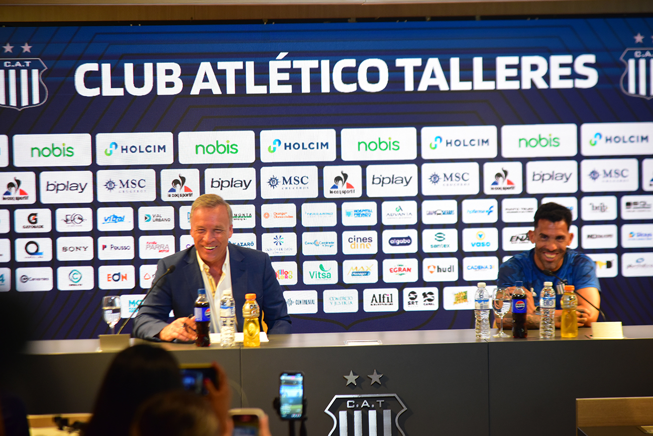 Conferencia de prensa en Talleres con Andrés Fassi y Carlos Tevez. (Pedro Castillo / La Voz)