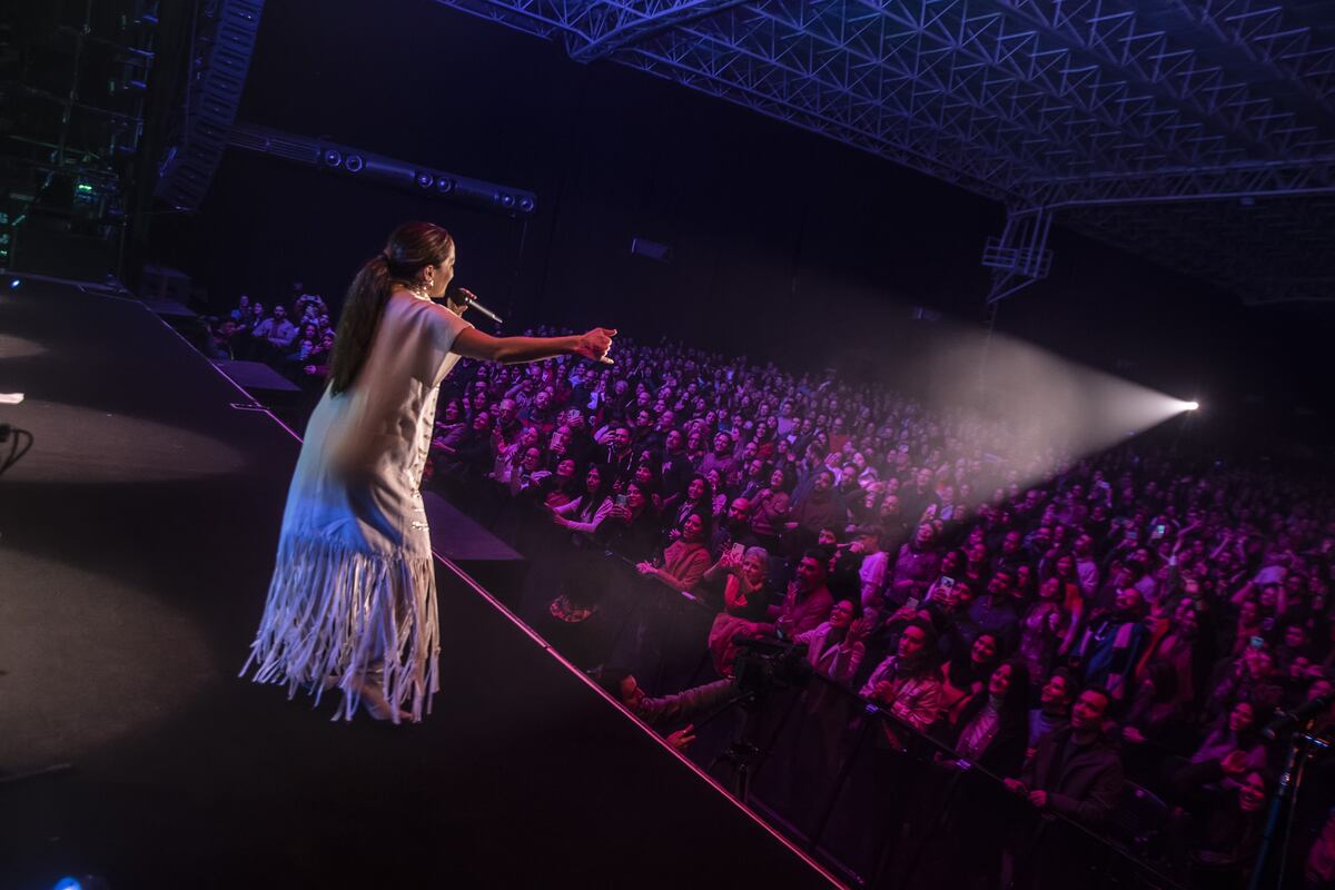 Natalia Lafourcade, radiante en Quality Arena. (Gentileza Quality Producciones/ Nico Defilippi)