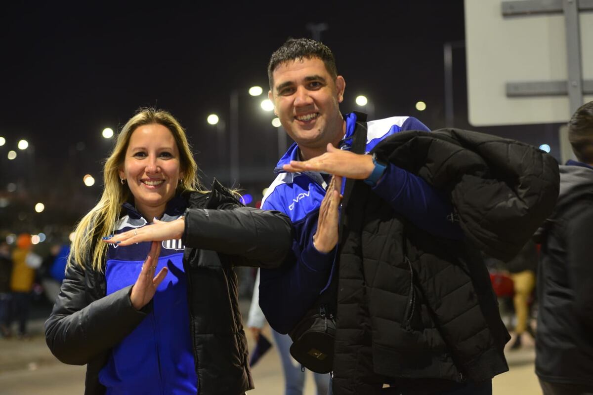 Las y los Cara 'e Cancha de Talleres en la previa del partido con Vélez por la Copa Libertadores. (Facundo Luque y Javier Ferreyra)
