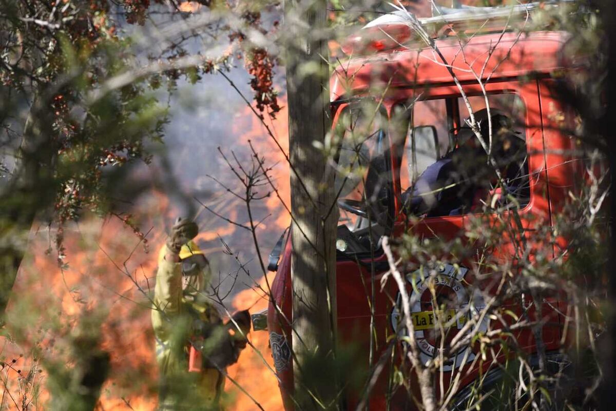 Incendio, zona del camino el Dragón que une la Falda con Huerta Grande (La Voz)