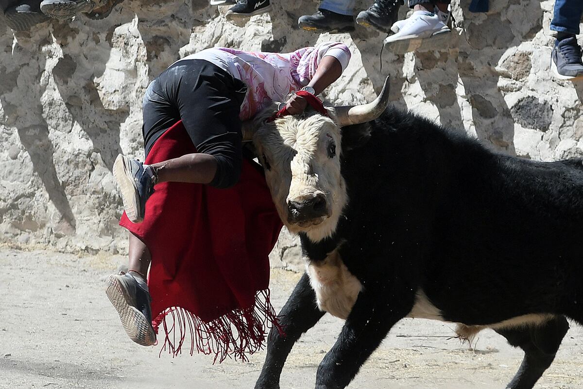 Cada 15 de agosto se realiza en Casabindo la fiesta de la Virgen de la Asunción y el Toreo de la Vincha. (Foto: Tomy Fragueiro)