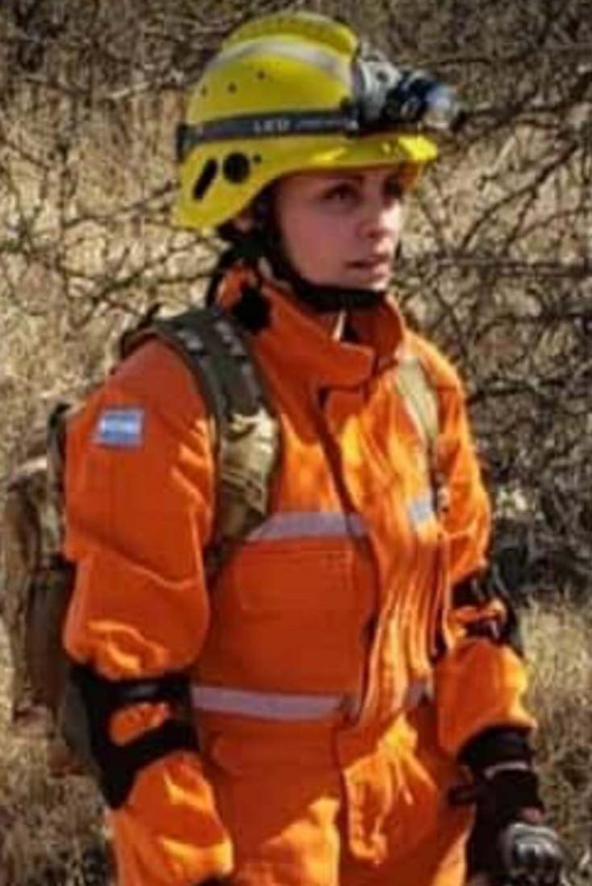Aspirante. Luana Ludueña quería ser bombero y trabajaba junto con su perro rescatista Ciro. Se suicidó tras denunciar haber sido abusada sexualmente por Diego Concha. (Gentileza familia Ludueña)
