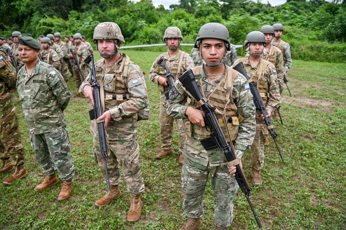 El Gobierno autorizó a los militares a detener civiles en la frontera norte. (Gentileza)