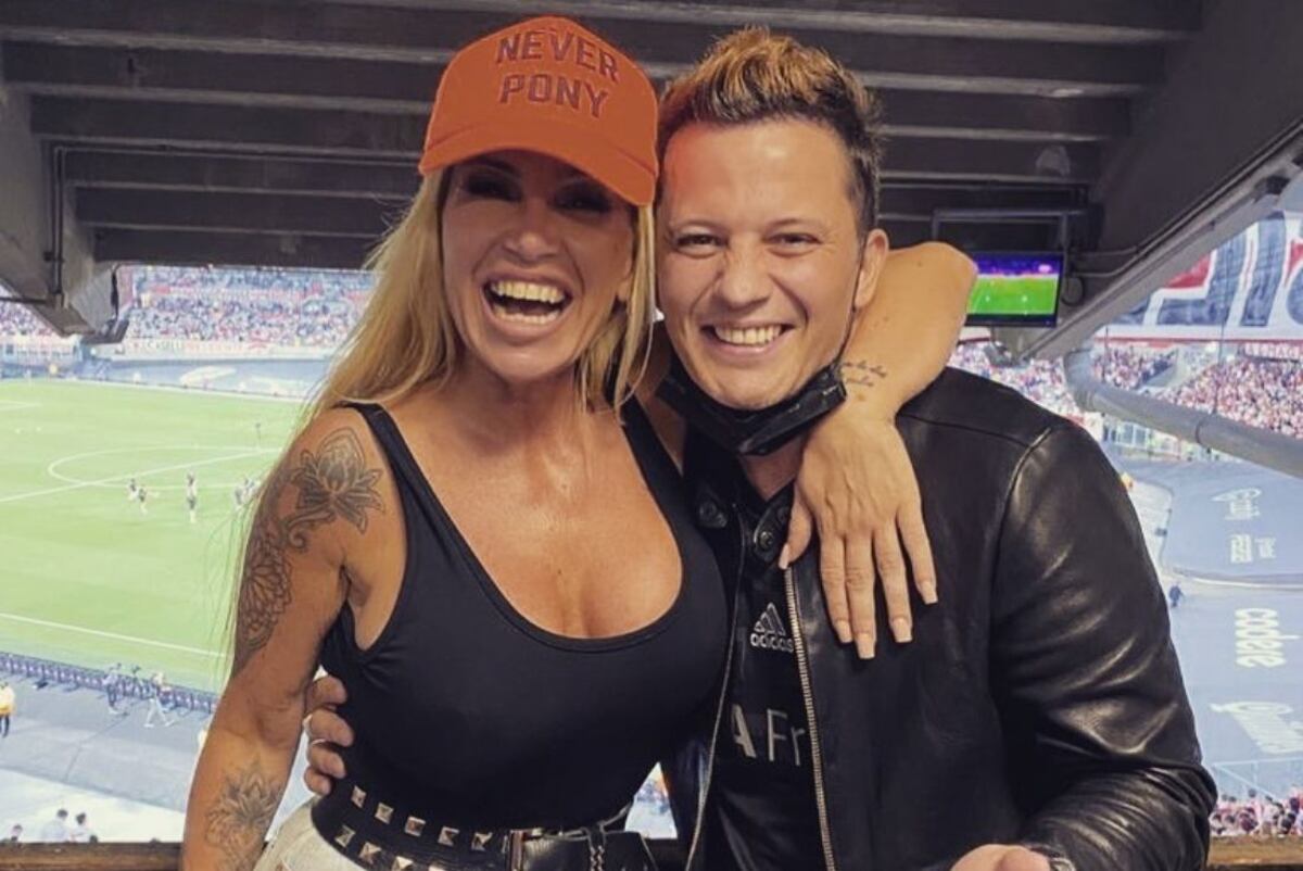 Florencia Peña y Darío Lopilato tras el triunfo de River el año pasado.