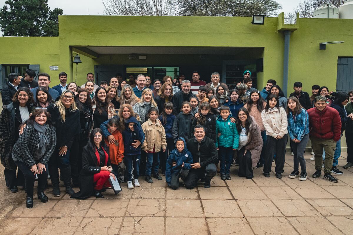 Inauguración de la instalación en el colegio ganador de la edición 2024 de Escuelas Sustentables.