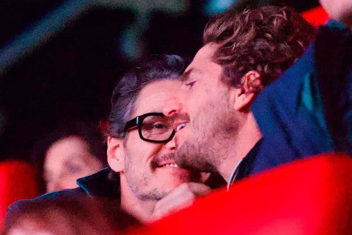 Pedro Pascal y Rafael Olarra. Foto: web.